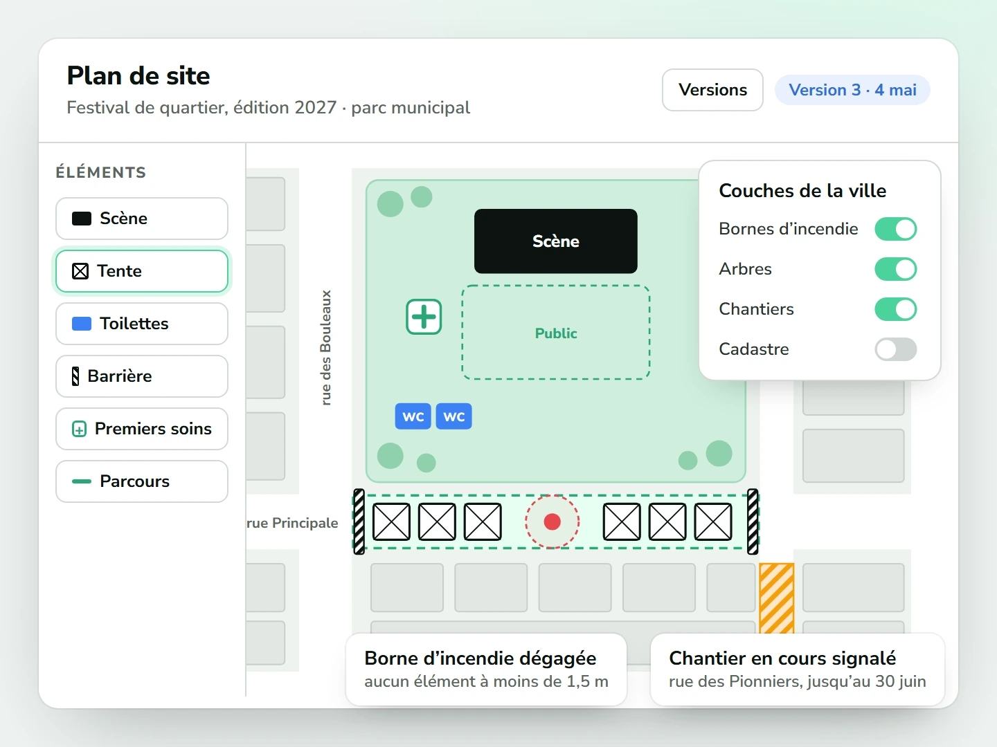 Plan de site sur la carte de la ville : scène, six tentes sur la rue fermée entre deux barrières, toilettes, premiers soins, borne d’incendie dégagée et chantier voisin signalé